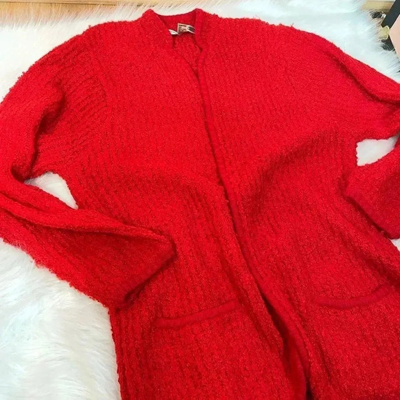 Vintage Sweaters - 🎉Sweater ClearOut🎉 Oversized vintage‎ red 2 pocket cardigan